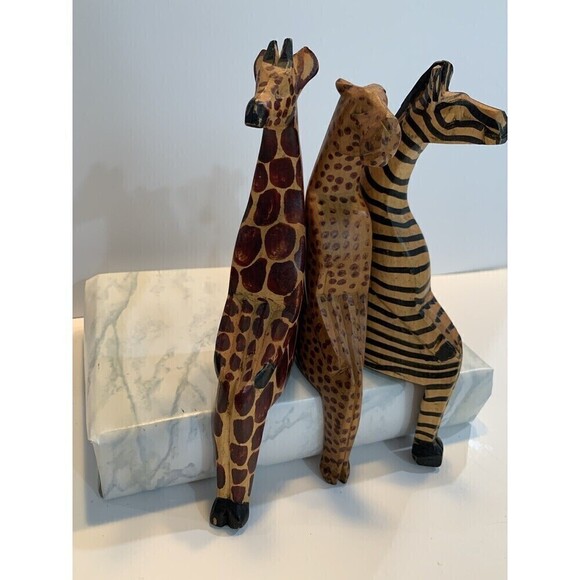Giraffe & Zebra Lion Hand Carved Wooden African Sculpture Shelf Ornament 8.5" - Picture 3 of 10